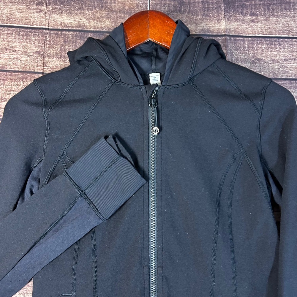 Lululemon Womens Define Black Full Zip Hooded Jacket Slim Fit Size 6